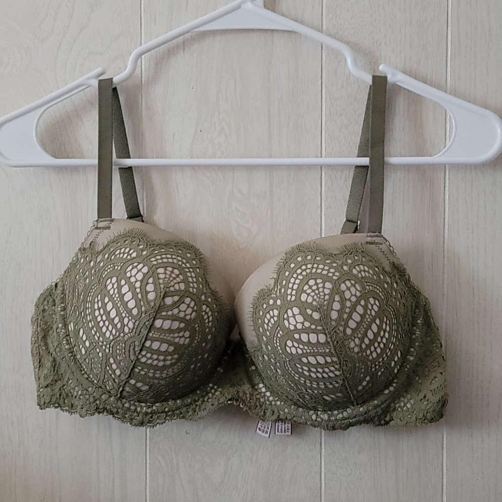 Victoria Secret bra